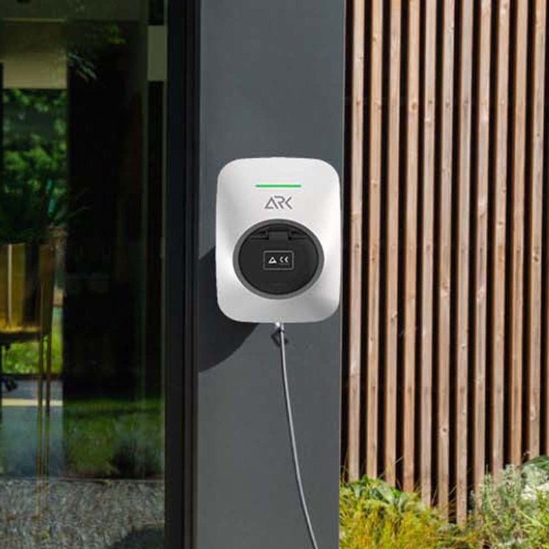 Home Wall Mounted AC EV Charger Station Wallbox 220V 32A 7KW For Electric Car
